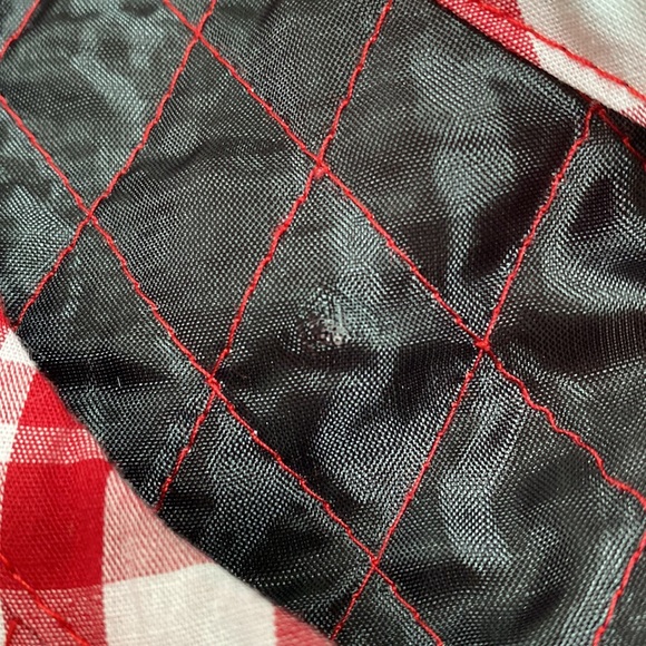 Baxter and Wells Quilted Vest - Picture 5 of 5